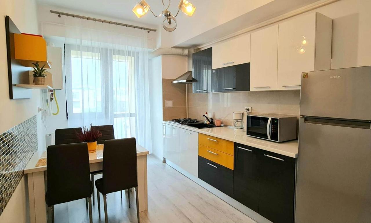 Karina New Flat near Palas Mall Iasi Exterior foto